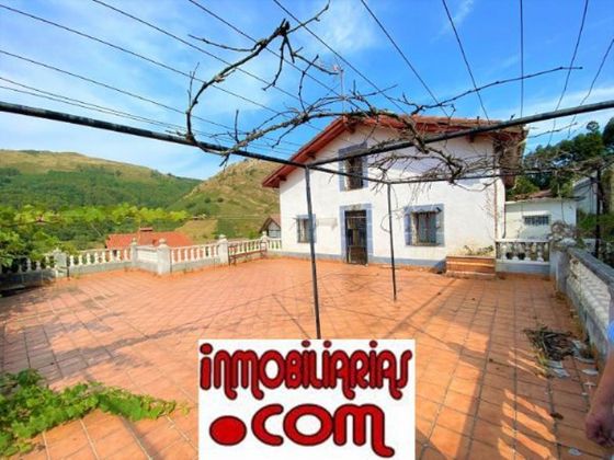 Foto 1 de Casa rural en venda a barrio Baltezana de 6 habitacions amb terrassa i garatge