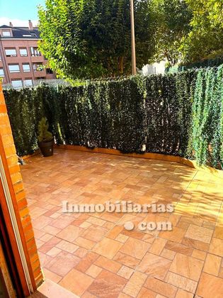 Foto 2 de Piso en venta en calle Santa Ana de 2 habitaciones con terraza y piscina