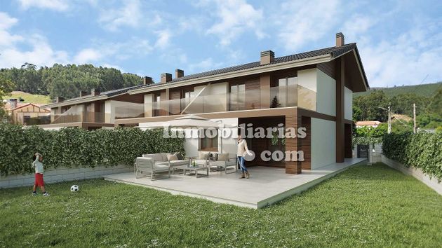 Foto 2 de Casa adosada en venta en calle Montealegre de 4 habitaciones con terraza y garaje