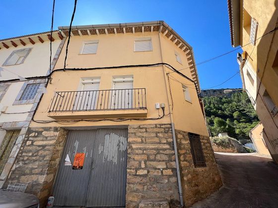 Foto 2 de Casa en venda a Calmarza de 8 habitacions amb garatge i balcó
