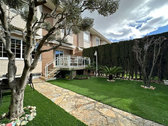 Foto 2 de Casa en venda a Valdefierro de 4 habitacions amb terrassa i piscina