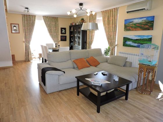 Foto 2 de Dúplex en venda a Casco Histórico de 4 habitacions amb garatge i aire acondicionat