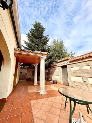 Foto 2 de Venta de chalet en Cabanillas del Campo de 4 habitaciones con terraza y piscina