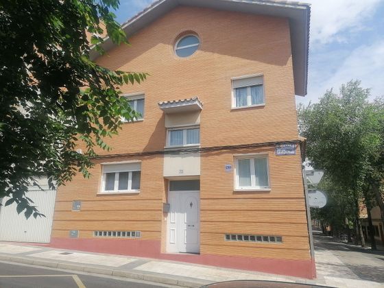 Foto 1 de Xalet en venda a Barrio Torrero de 4 habitacions amb terrassa i balcó