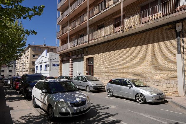 Foto 2 de Local en venda a calle Huesca de 436 m²
