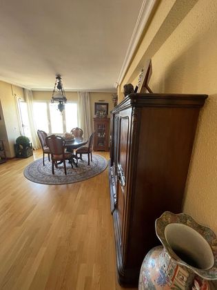 Foto 2 de Piso en venta en Barbastro de 4 habitaciones con terraza y garaje