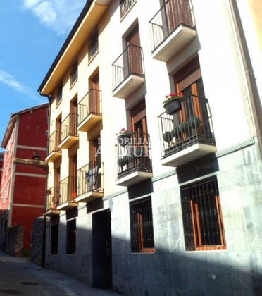 Foto 2 de Pis en venda a Orduña de 4 habitacions amb calefacció i ascensor