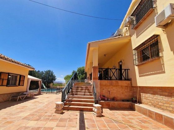 Foto 1 de Xalet en venda a Álora de 6 habitacions amb terrassa i piscina
