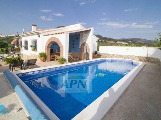 Foto 1 de Venta de chalet en Álora de 3 habitaciones con terraza y piscina