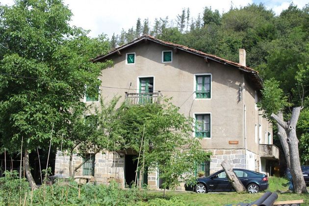 Foto 1 de Casa rural en venta en Zizurkil de 7 habitaciones con terraza y jardín