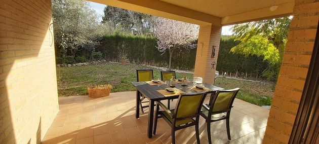 Foto 1 de Casa en venda a urbanización Fuente de la Junquera de 4 habitacions amb terrassa i piscina