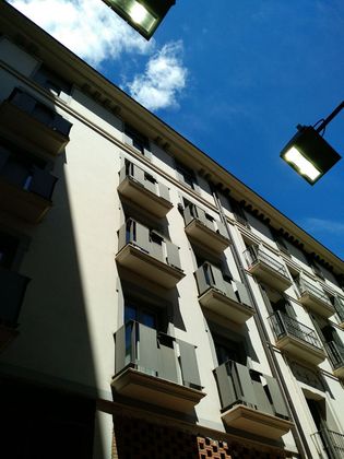 Foto 1 de Alquiler de piso en calle Pardo Sastrón de 2 habitaciones con balcón y aire acondicionado