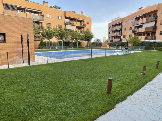 Foto 1 de Pis en venda a Yebes - Valdeluz de 3 habitacions amb terrassa i piscina