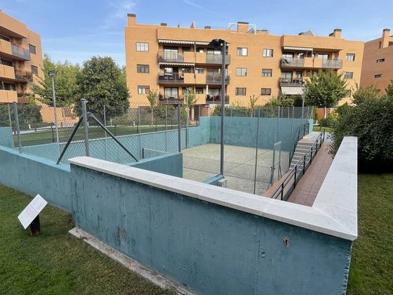 Foto 2 de Piso en venta en Yebes - Valdeluz de 3 habitaciones con terraza y piscina