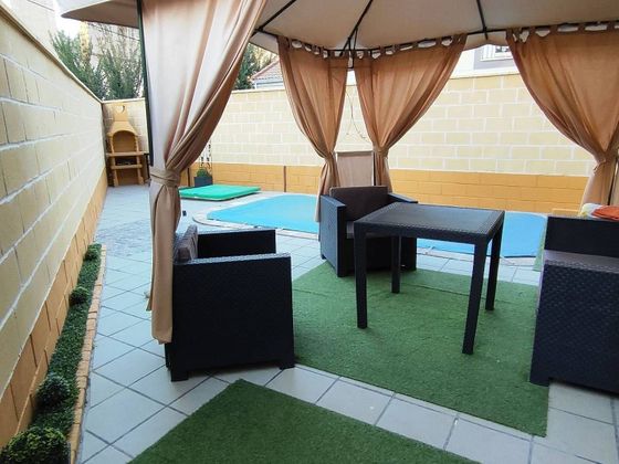 Foto 2 de Casa en venda a Tendilla de 3 habitacions amb terrassa i piscina