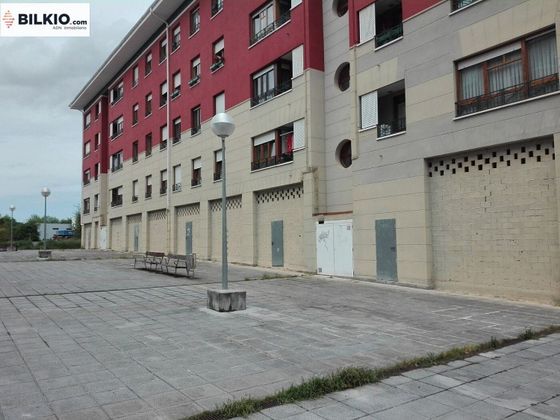 Foto 1 de Local en venda a calle Intxausti Eresgille de 176 m²
