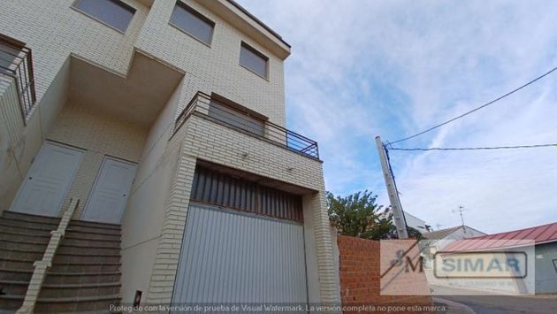 Foto 2 de Casa adossada en venda a Santo Domingo-Caudilla de 3 habitacions amb terrassa i garatge