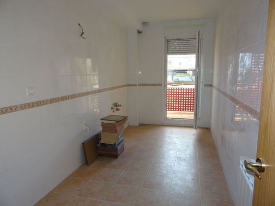 Foto 1 de Pis en venda a calle Merindad de la Losa de 3 habitacions amb terrassa i garatge