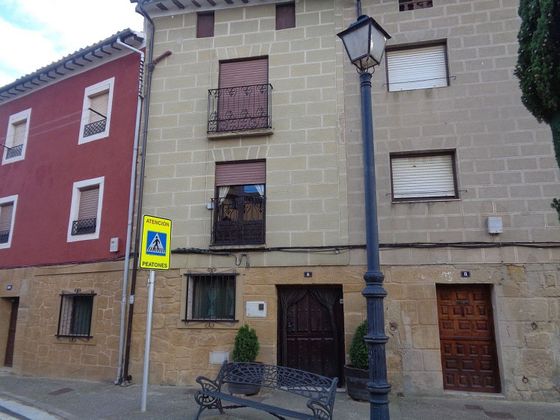 Foto 1 de Casa en venda a plaza Ibarra de 5 habitacions amb terrassa i calefacció