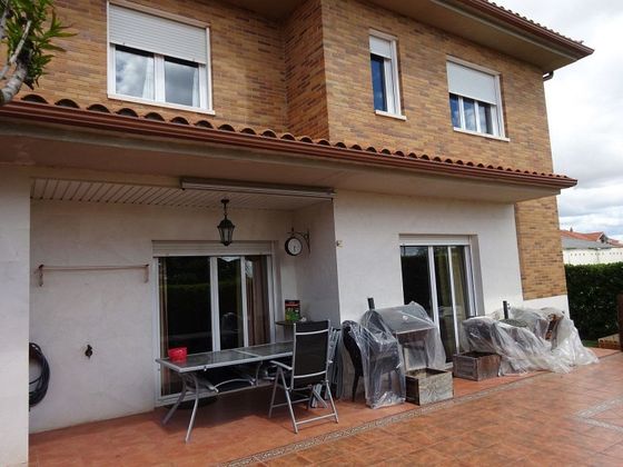 Foto 2 de Xalet en venda a Zarratón de 4 habitacions amb terrassa i garatge