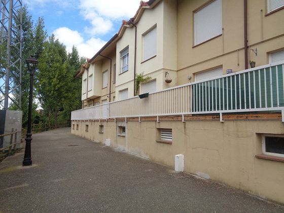 Foto 2 de Dúplex en venta en calle Lagares de 2 habitaciones con piscina y garaje
