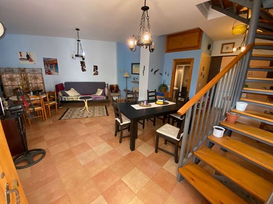 Foto 1 de Dúplex en venda a calle Labradores de 3 habitacions amb terrassa i balcó