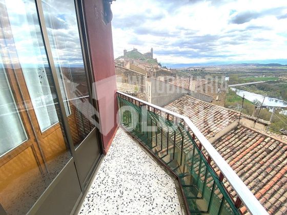 Foto 1 de Pis en venda a calle Buenos Aires de 3 habitacions amb terrassa i balcó