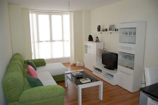 Foto 2 de Piso en venta en Baños de Rioja de 2 habitaciones con terraza y garaje