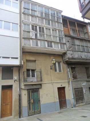 Foto 2 de Casa rural en venda a calle Victor Pradera de 1 habitació i 450 m²