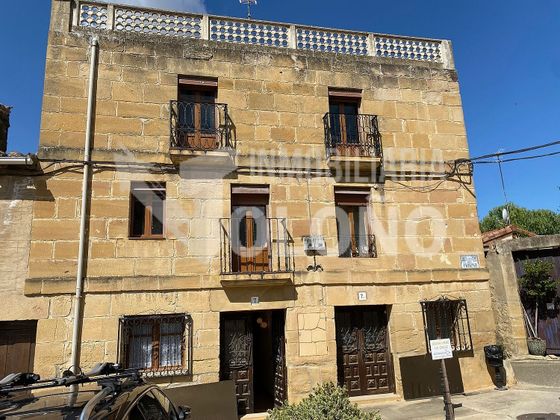 Foto 2 de Casa adossada en venda a plaza De Horno de 4 habitacions amb terrassa