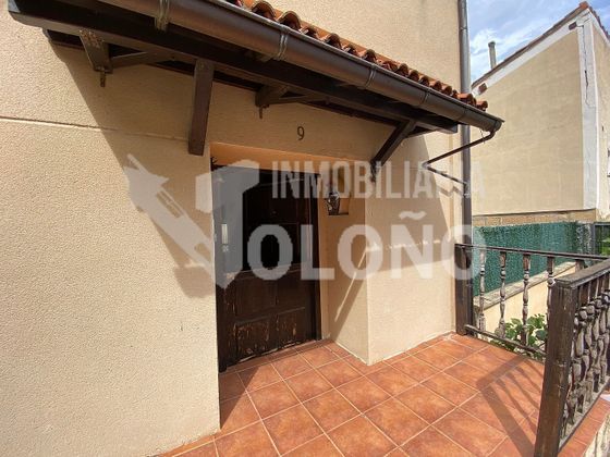 Foto 2 de Casa en venda a calle Maralobueno de 3 habitacions amb balcó i calefacció