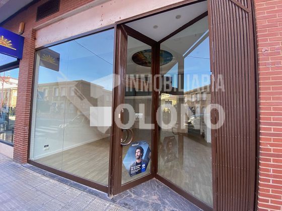 Foto 2 de Alquiler de local en avenida De la Rioja de 90 m²