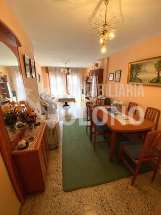 Foto 1 de Piso en venta en calle Avellanos de 3 habitaciones con terraza y piscina