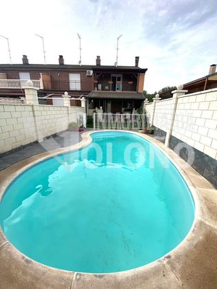 Foto 1 de Venta de casa en carretera Haro de 3 habitaciones con terraza y piscina