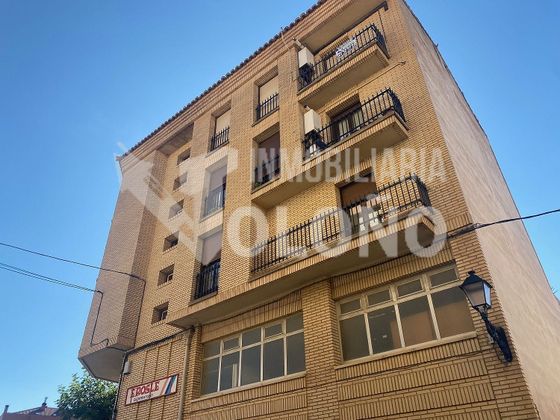 Foto 2 de Pis en venda a calle Los Remedios de 3 habitacions amb piscina i balcó