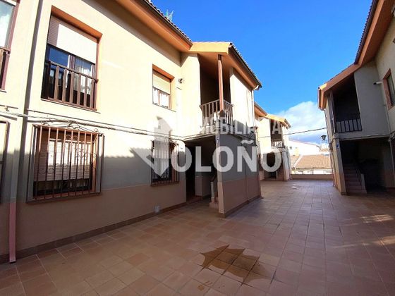 Foto 2 de Dúplex en venda a avenida De la Rioja de 3 habitacions amb piscina