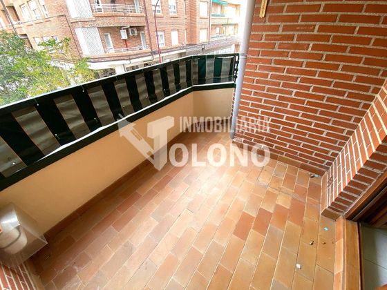 Foto 1 de Piso en venta en calle Castilla de 4 habitaciones con terraza y garaje
