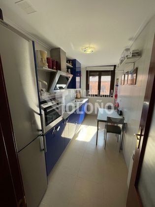 Foto 2 de Venta de piso en Zarratón de 3 habitaciones con piscina y garaje