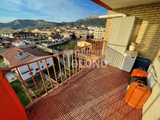 Foto 2 de Pis en venda a calle La Horca de 3 habitacions amb terrassa i calefacció