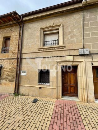 Foto 1 de Casa en venda a calle San Sebastián de 3 habitacions i 141 m²