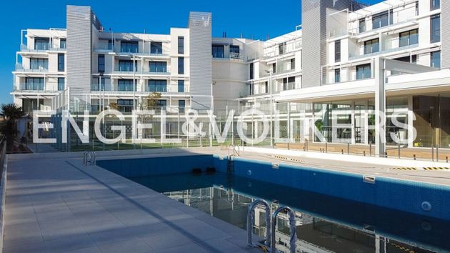 Foto 2 de Piso en venta en calle Aguacate de 3 habitaciones con terraza y piscina