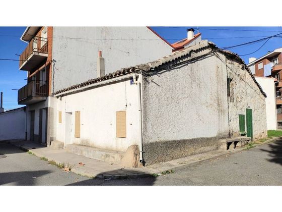 Foto 2 de Casa adossada en venda a Navas del Marqués (Las) de 3 habitacions i 90 m²