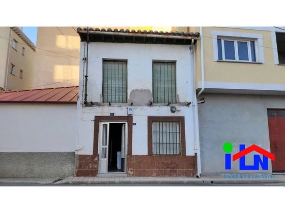 Foto 1 de Casa adossada en venda a Navas del Marqués (Las) de 4 habitacions i 100 m²