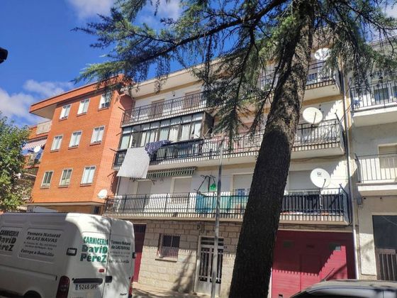 Foto 2 de Pis en venda a Navas del Marqués (Las) de 3 habitacions amb garatge i balcó