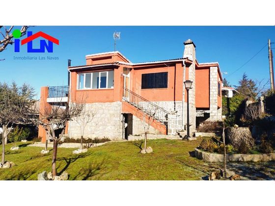 Foto 1 de Xalet en venda a Navalperal de Pinares de 4 habitacions amb terrassa i garatge