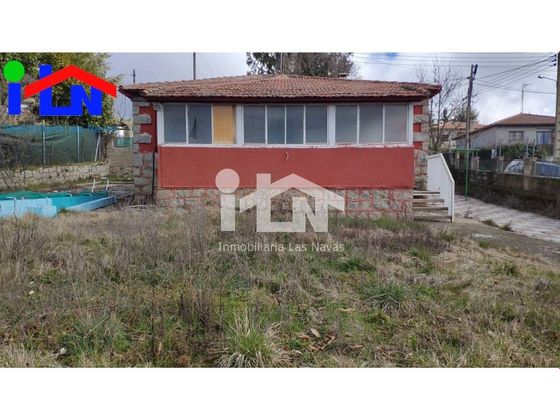 Foto 1 de Casa en venda a Herradón de Pinares de 3 habitacions amb terrassa i piscina