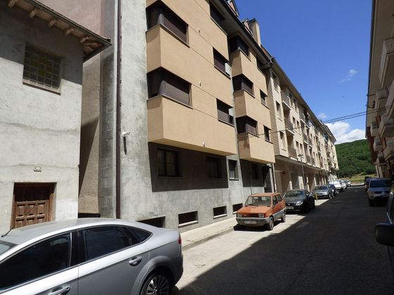 Foto 1 de Venta de piso en calle Peña Montañesa de 2 habitaciones con calefacción y ascensor