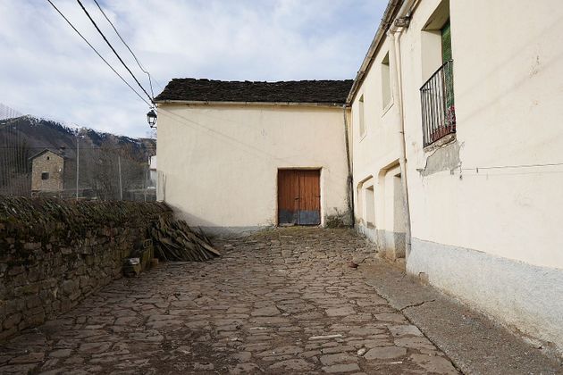 Foto 1 de Casa en venda a calle Bajera de 3 habitacions i 210 m²
