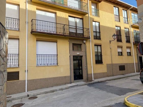 Foto 2 de Venta de piso en Barco de Ávila (El) de 2 habitaciones con terraza y garaje