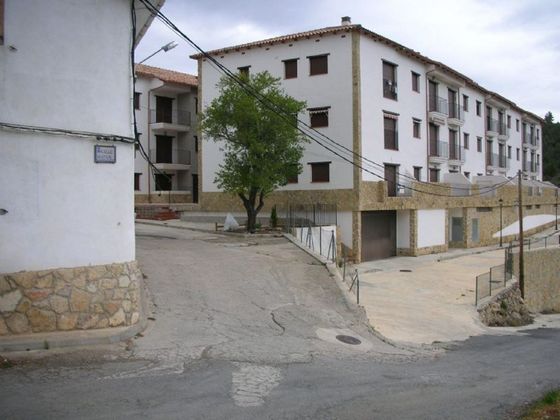 Foto 1 de Pis en venda a Manzanera de 2 habitacions amb terrassa